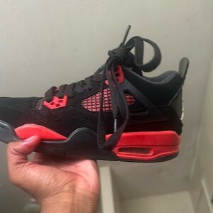 Jordan 4s